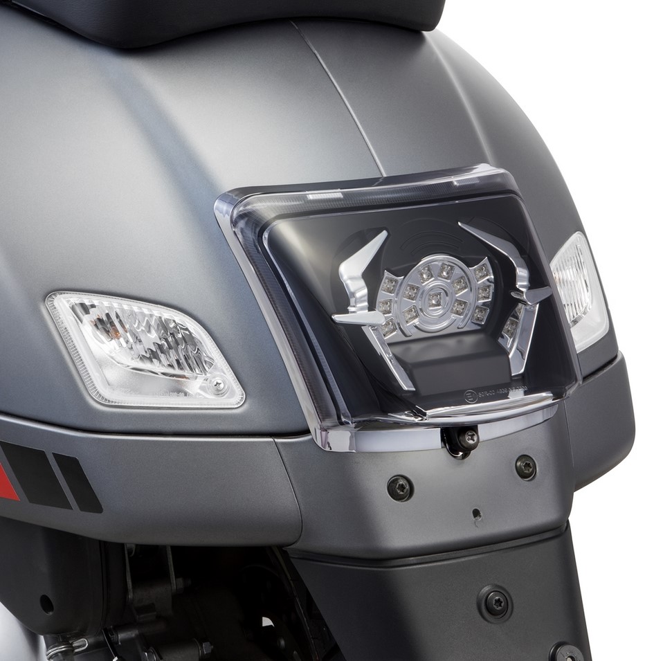 Piloto trasero MK II LED para Vespa GTS/GTS Super/GTV/GT 60 125-300cc (-'13), transparente