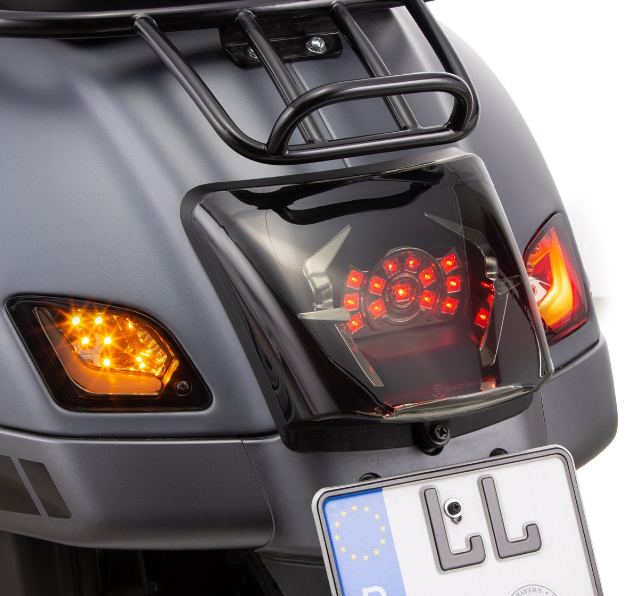 Kit de indicadores delanteros y traseros para Vespa GTS/GTS Super/GTV 125-300cc ('14-), tintados