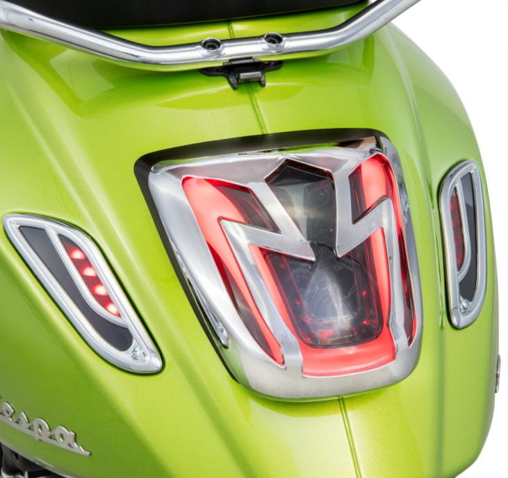Rejilla indicadora derecha/izquierda, trasera para Vespa Primavera/Sprint 50-150cc 2T/4T AC, cromada