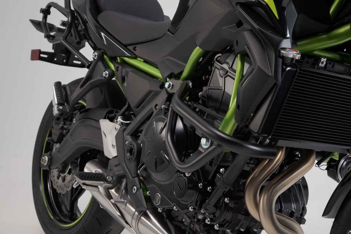 Barra protectora SW-Motech negra para Kawasaki Z 650 /RS /S