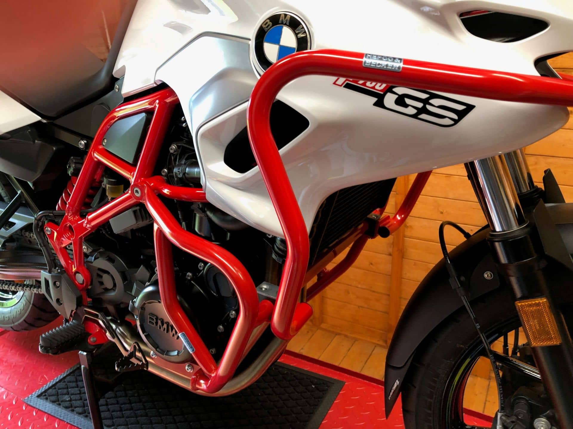 Protector motor rojo para BMW F 800 GS (08-18) Hepco & Becker