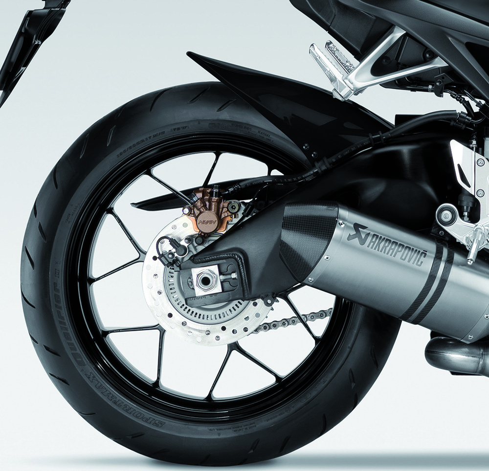 Cubierta de rueda trasera Negro Grafito NHB01 Original Honda CBR1000RR Fireblade / SP