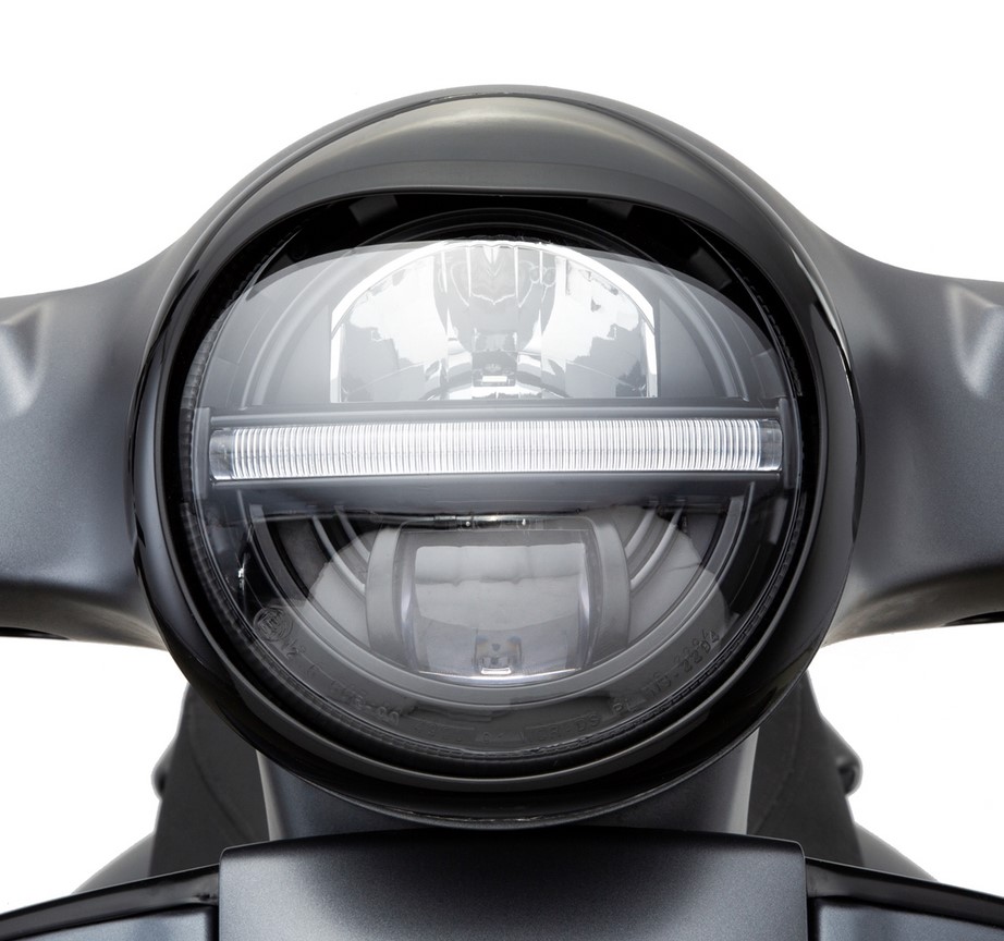 Anillo de luz para Vespa GTS/GTS Super/GT/GT L 125-300cc, negro brillante