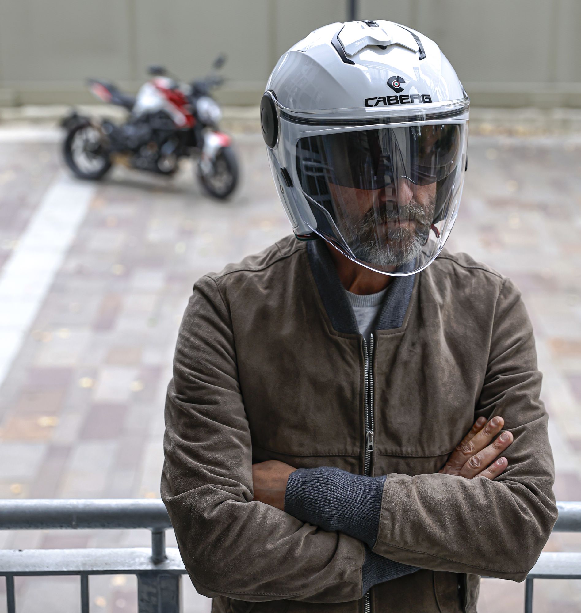 Casco Caberg Flyon Carbon