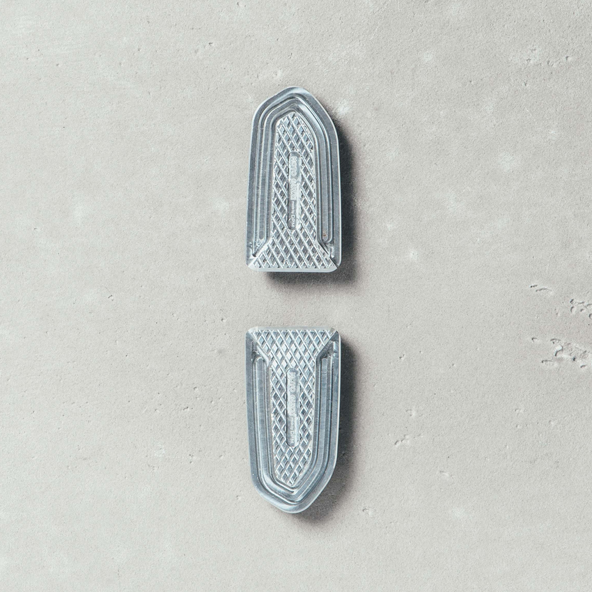 Cubierta de reposapiés, aluminio, para Moto Guzzi V7 III/ V9 Roamer / Bobber