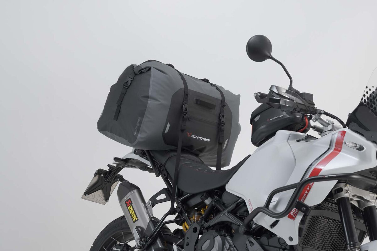 Bolsa trasera SW-Motech Drybag 600 negro/gris para Honda CMX 1100 Rebel