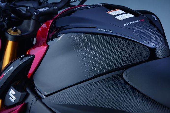 Lámina de protección del depósito (negra) para Suzuki GSX-S1000 BJ. 2015-2017