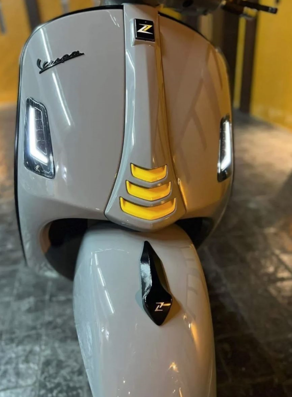 Kit indicador ZELIONI delantero y trasero para Vespa GTS/GTS Super/GTV 125-300cc, tintado