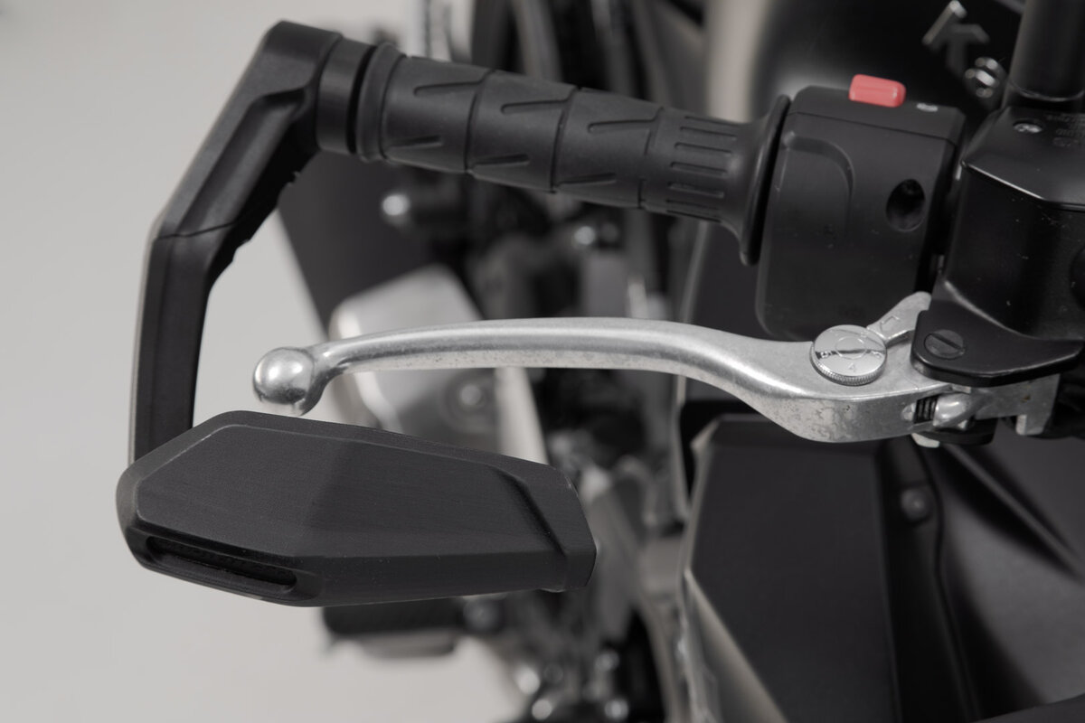 Protector de palanca SW-Motech con deflector de viento para Kawasaki Z 1100 /SE (26-) / Z 650 S (26-)