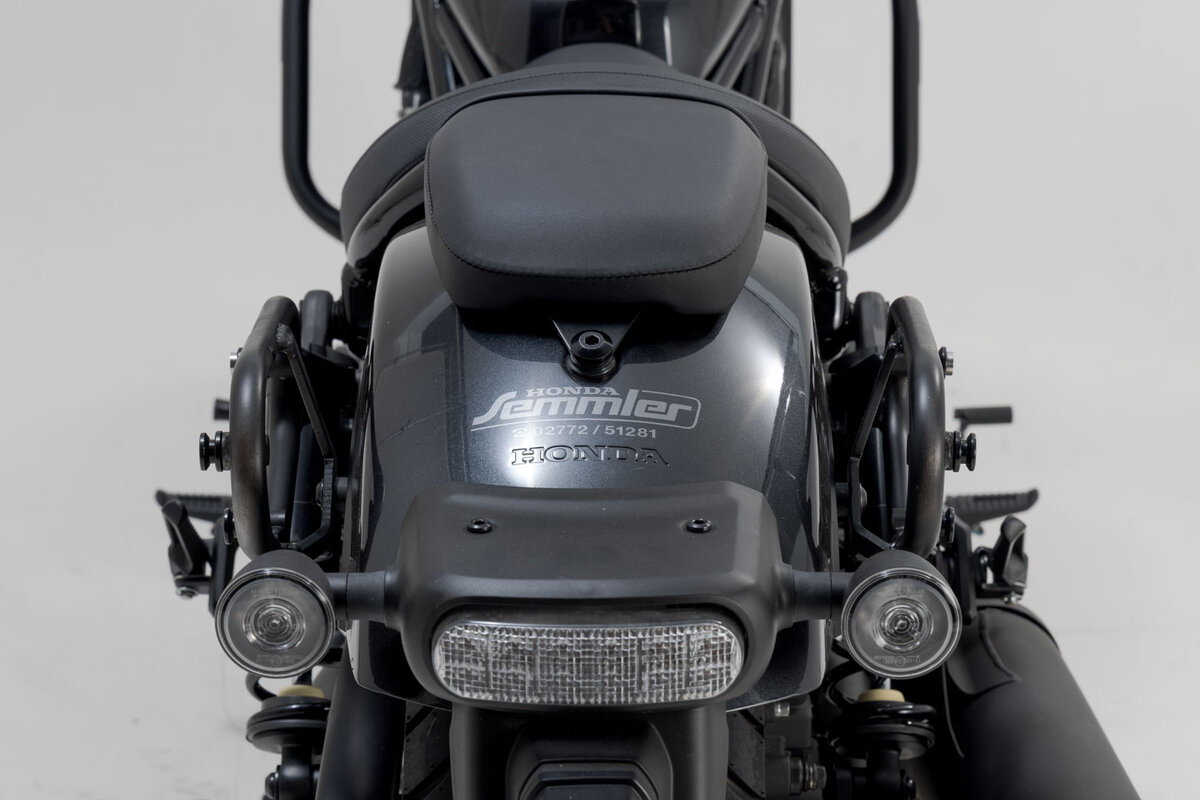 Soporte lateral izquierdo SW-Motech SLC para Honda CMX 1100 Rebel /SE (21-)
