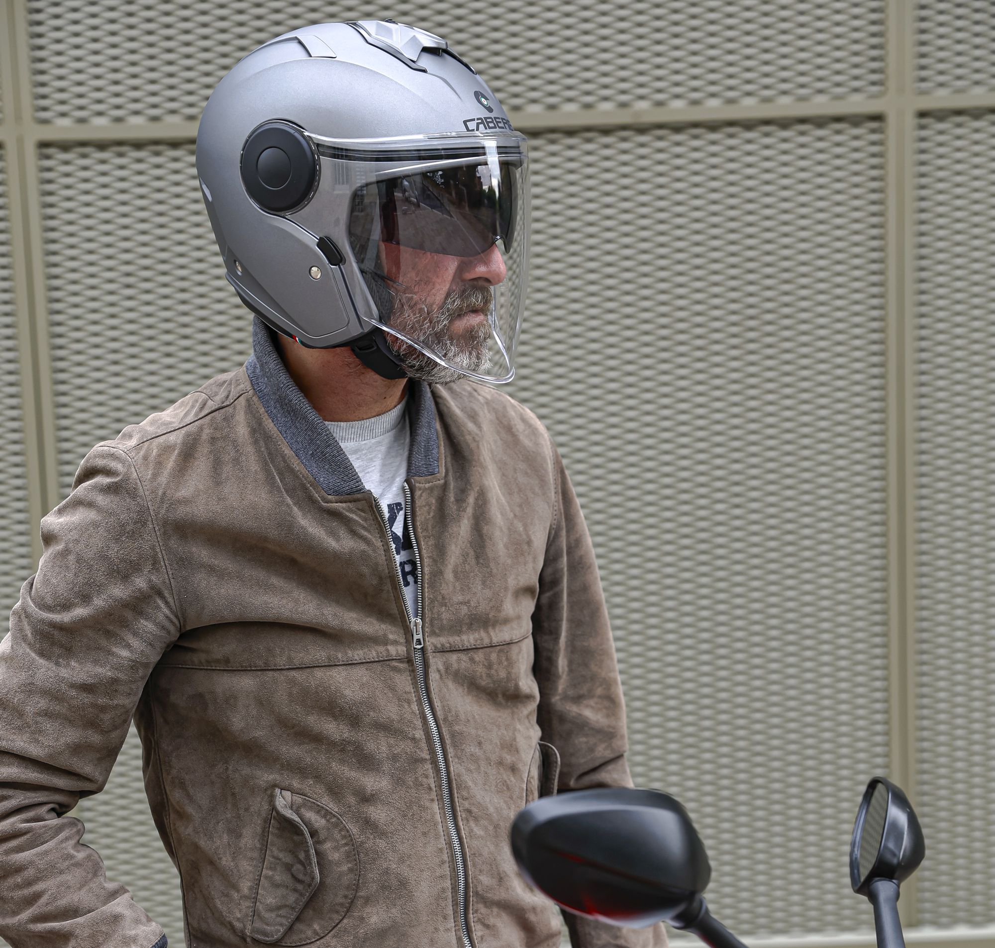 Casco Caberg Flyon Carbon