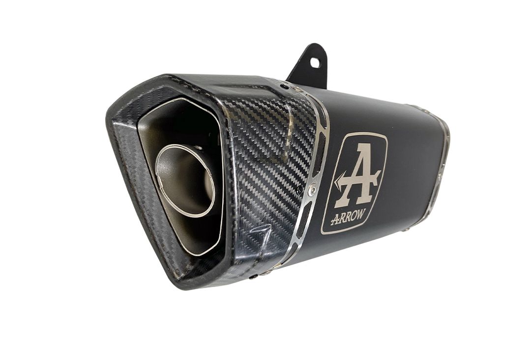 ARROW PISTA DARK Slip-On Titanio para Honda CB 750 Hornet (23-)