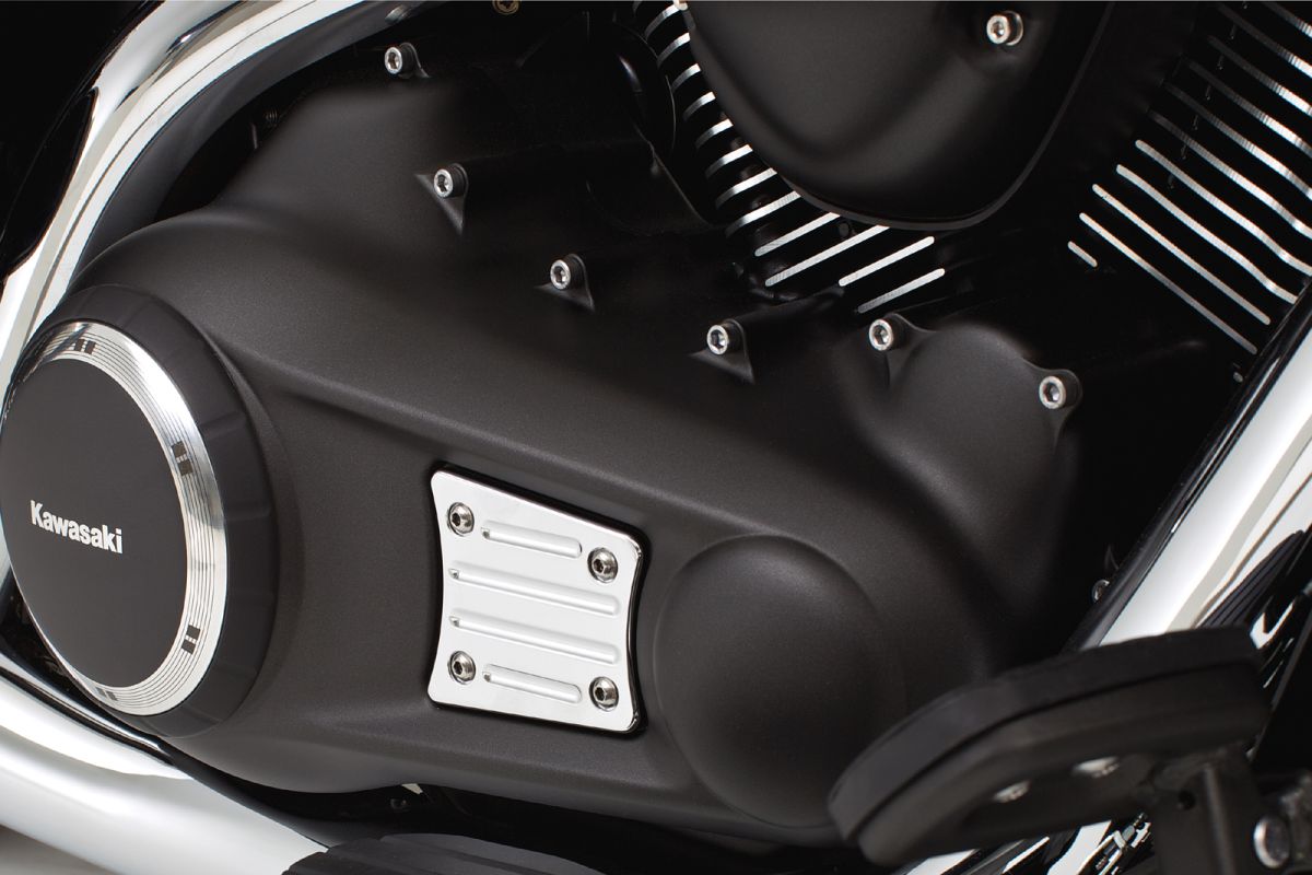 Embellecedor tapa motor VN1700 Classic 2014/ VN1700 Classic Tourer 2014/ VN1700 Voyager 2014/ VN1700 Voya