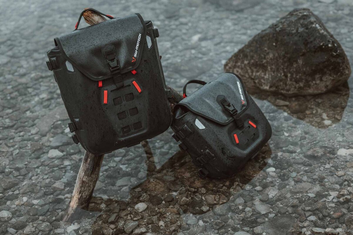 Sistema de bolsas laterales SW-Motech SysBag WP para Honda CMX 1100 Rebel /SE (21-)