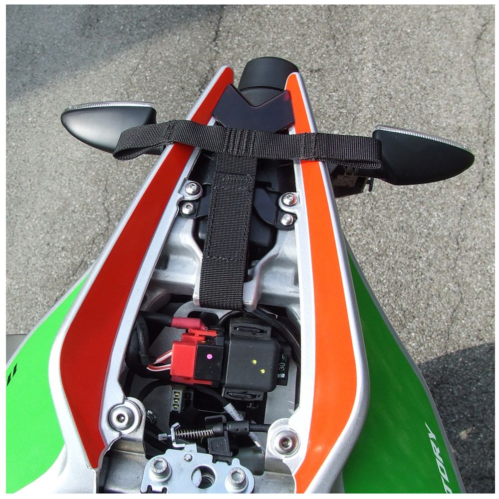 Kit de montaje Kriega US Drypack para Aprilia Tuono V4 Factory / RR & RSV4 RF / RR