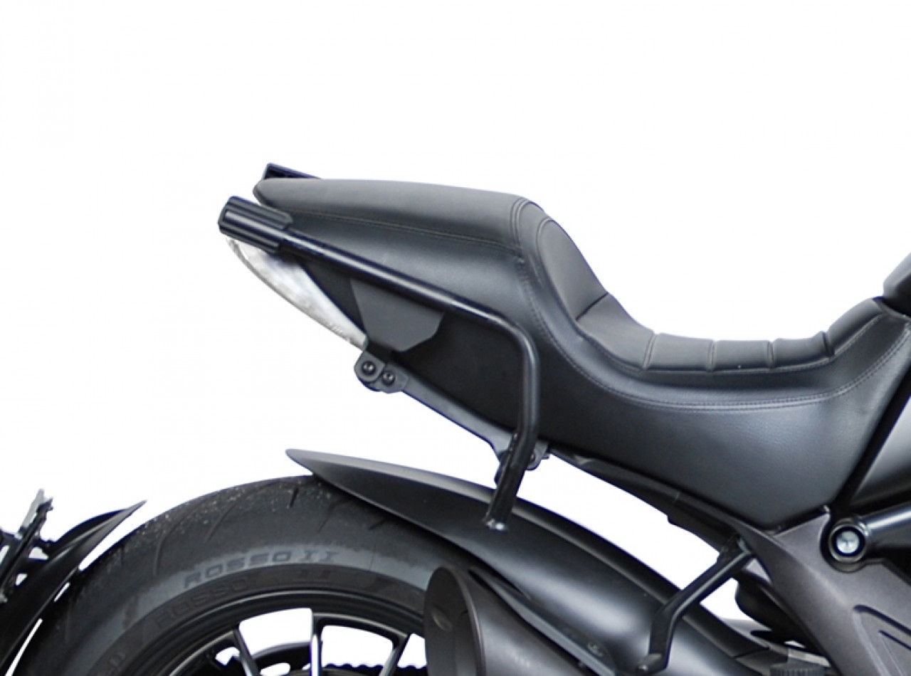 Portaequipajes Shad 3P para Ducati Diavel (13-18)