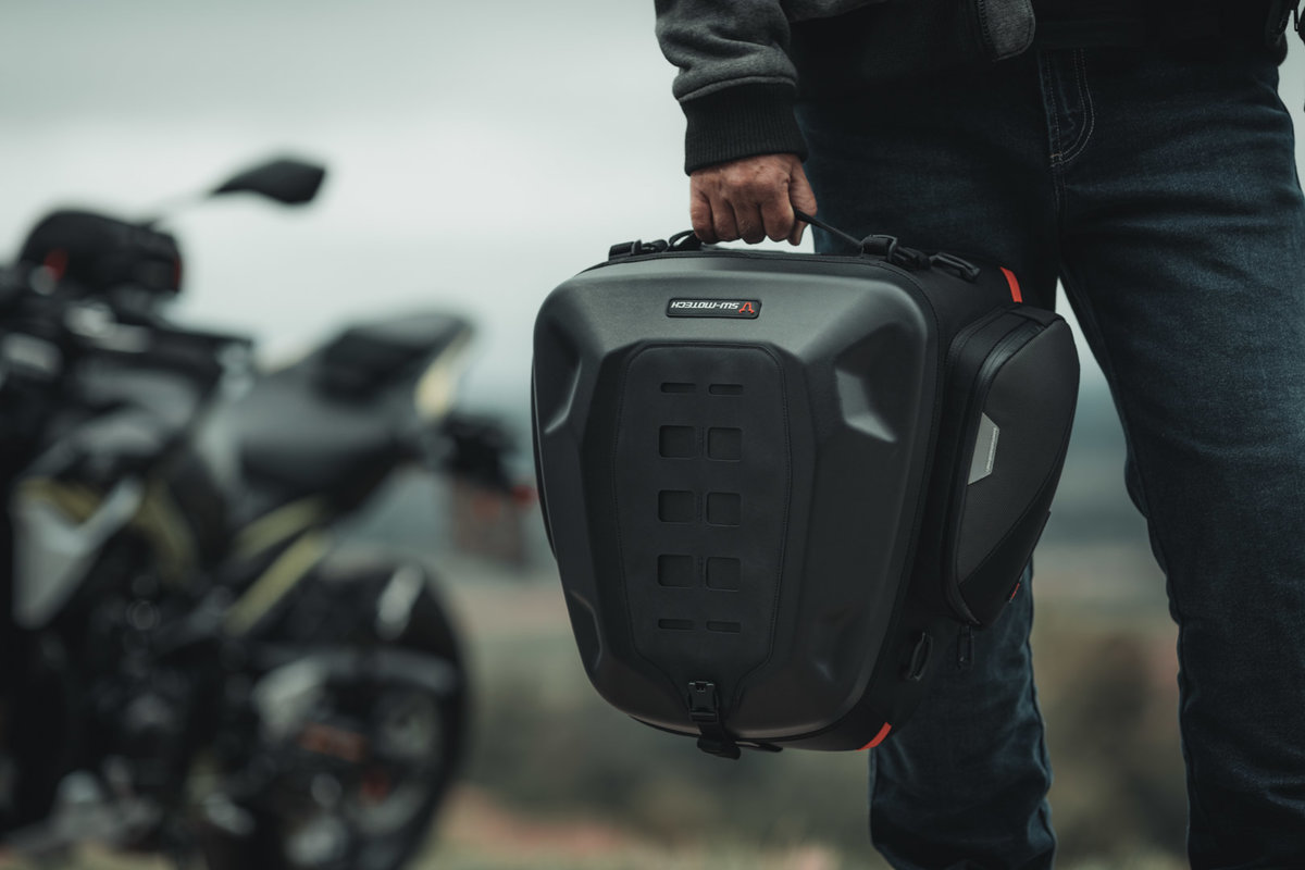 Bolsa trasera PRO Aprilia ETV 1200 Caponord (13-17)