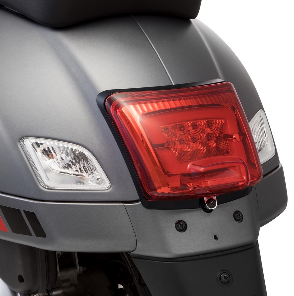 Piloto trasero LED para Vespa GTS/GTS Super/GTV/GT 60 125-300cc (-'13), rojo