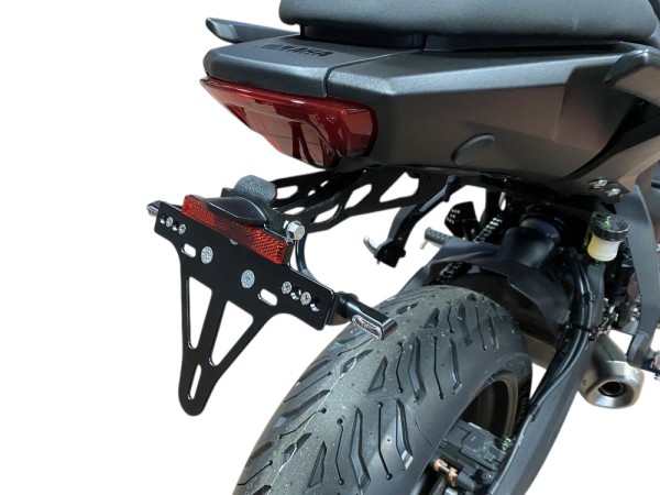 alpha Technik Kennzeichenhalter für Yamaha Tracer 7 / Tracer 7 GT, Modelljahr 2025-
