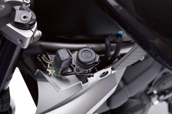 toma de 12 V Versys650 2014 Original Kawasaki