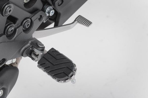 SW-Motech Estriberas regulables ION, acero inoxidable, para Kawasaki Versys 1000 - SW Motech