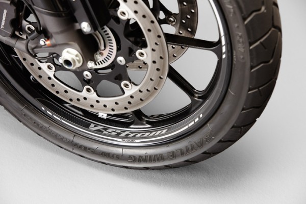 Decoración de llanta (rueda delantera) para Suzuki V-Strom 1000 BJ. 2017/ V-Strom 1000 BJ. 2014-2016/ V-Strom 650 BJ