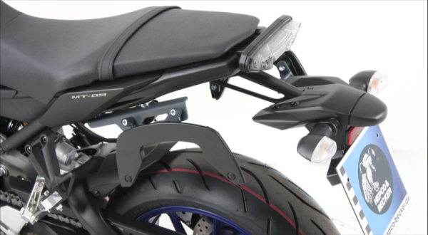 Soporte lateral C-Bow en combinación con Alurack/Easyrack/puente original para Yamaha MT-09 (My.14-16)