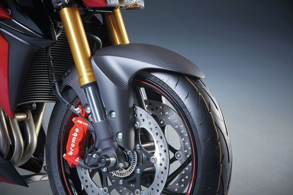 Cubierta de rueda delantera de carbono para Suzuki GSX-S1000 BJ. 2015-2017