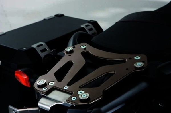 Soporte de top case (titanio-oro) para Suzuki V-Strom 650 BJ. 2012-2016