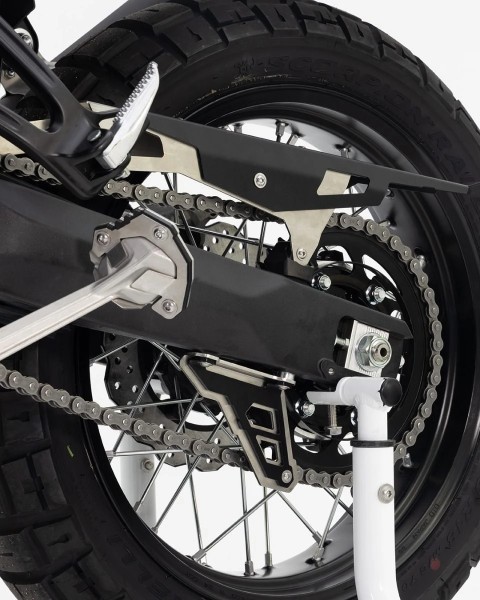 Protector de cadena superior para la Yamaha Ténéré 700