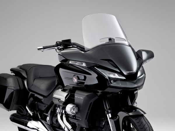 Parabrisas alto original de Honda CTX1300