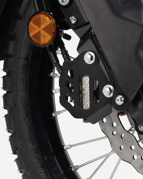 Protector de pinza de freno de acero inoxidable negro para la Yamaha Ténéré 700