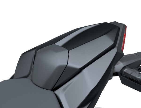 Funda asiento pasajero (gris carbono metalizado) para Kawasaki Z 650 S (26-) Original