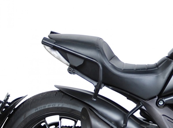 Portaequipajes Shad 3P para Ducati Diavel (13-18)