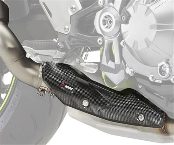 Escudo térmico de carbono Akrapovic para Z 900 /70kW /SE (17-24)
